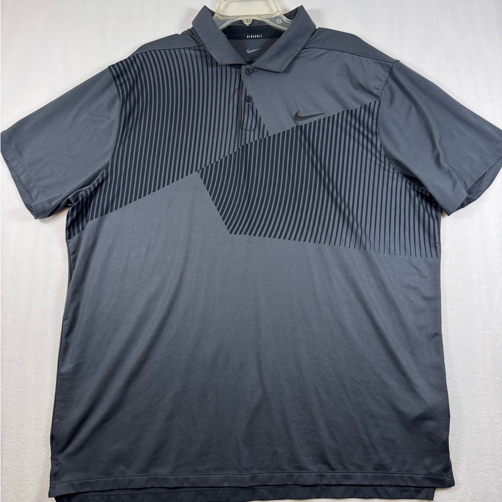 Nike Men’s Dark Gray Geometric Stripe Polo